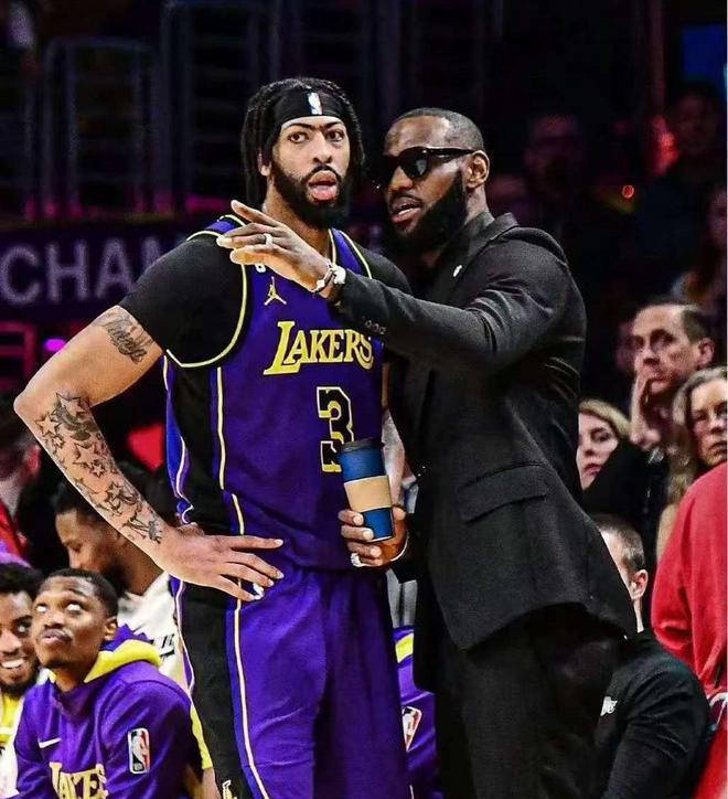 爱游戏-包含领先优势明显引爆全场！，浓眉哥意外战胜皇家马德里热度持续攀升的词条