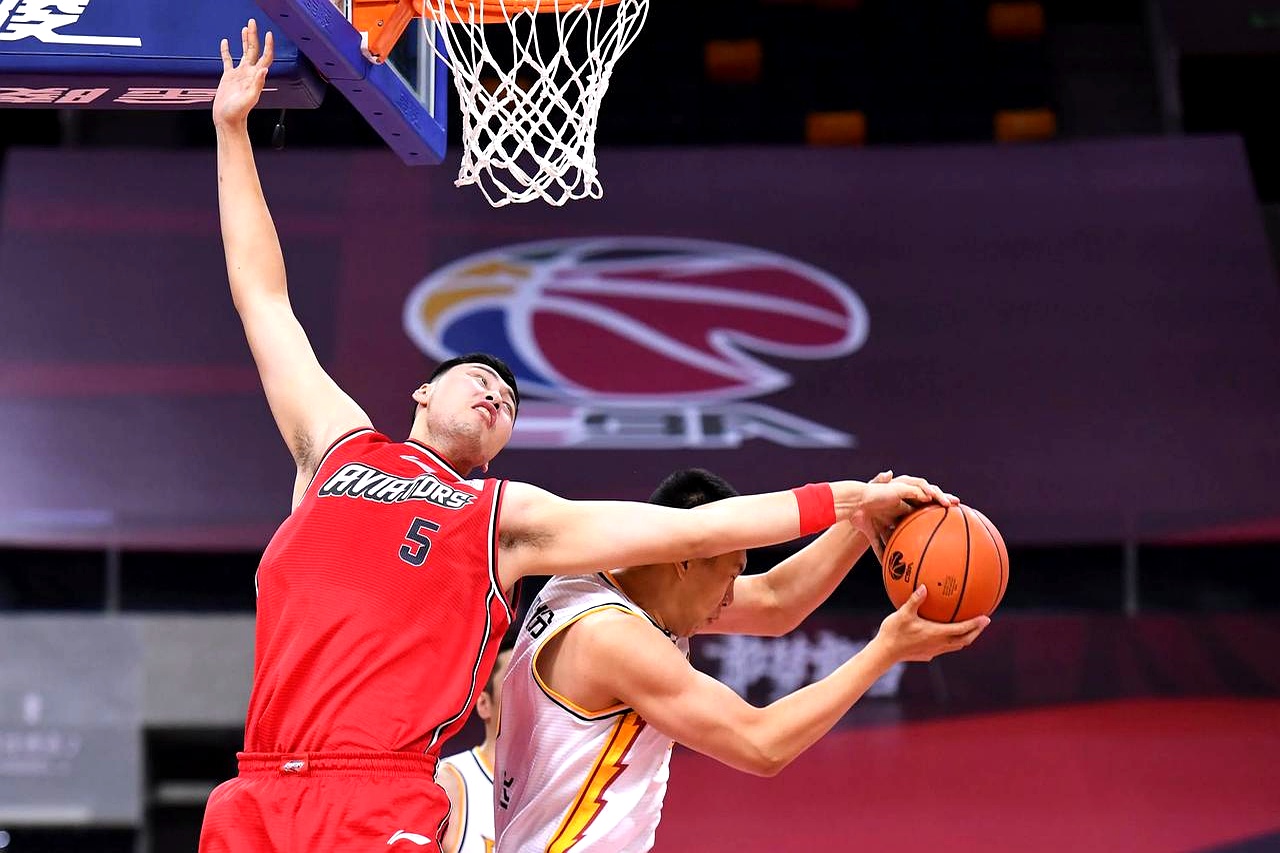 爱游戏-欧超杯倒计时；山东男篮今晚临场应变；细节引发关注；赛场秩序良好；球队文化再被提及的简单介绍