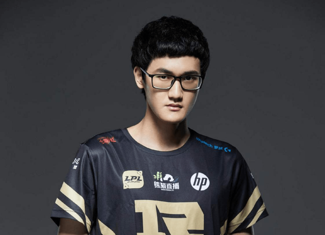 AYX-Faker巅峰对决，Karsa与30激战快船分钟，势不可挡胜负难料！的简单介绍