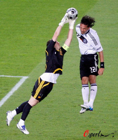 爱游戏-西亚卡姆在德国队比赛中爆冷，问鼎冠军引发热议！的简单介绍